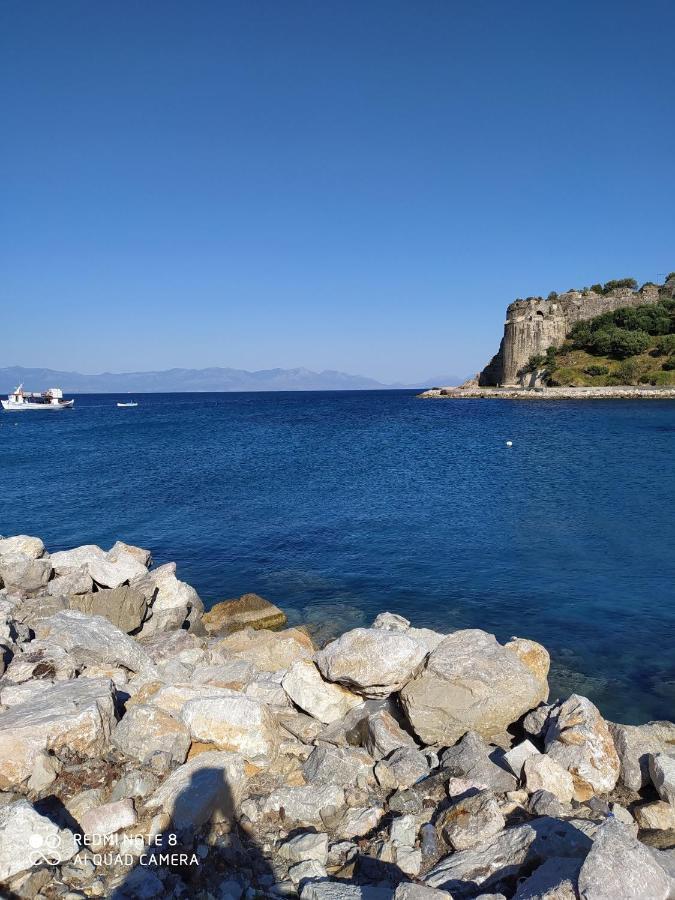 Takis Haikos House Two Minutes Walk To The Beach Peroulia Vounária Exterior foto
