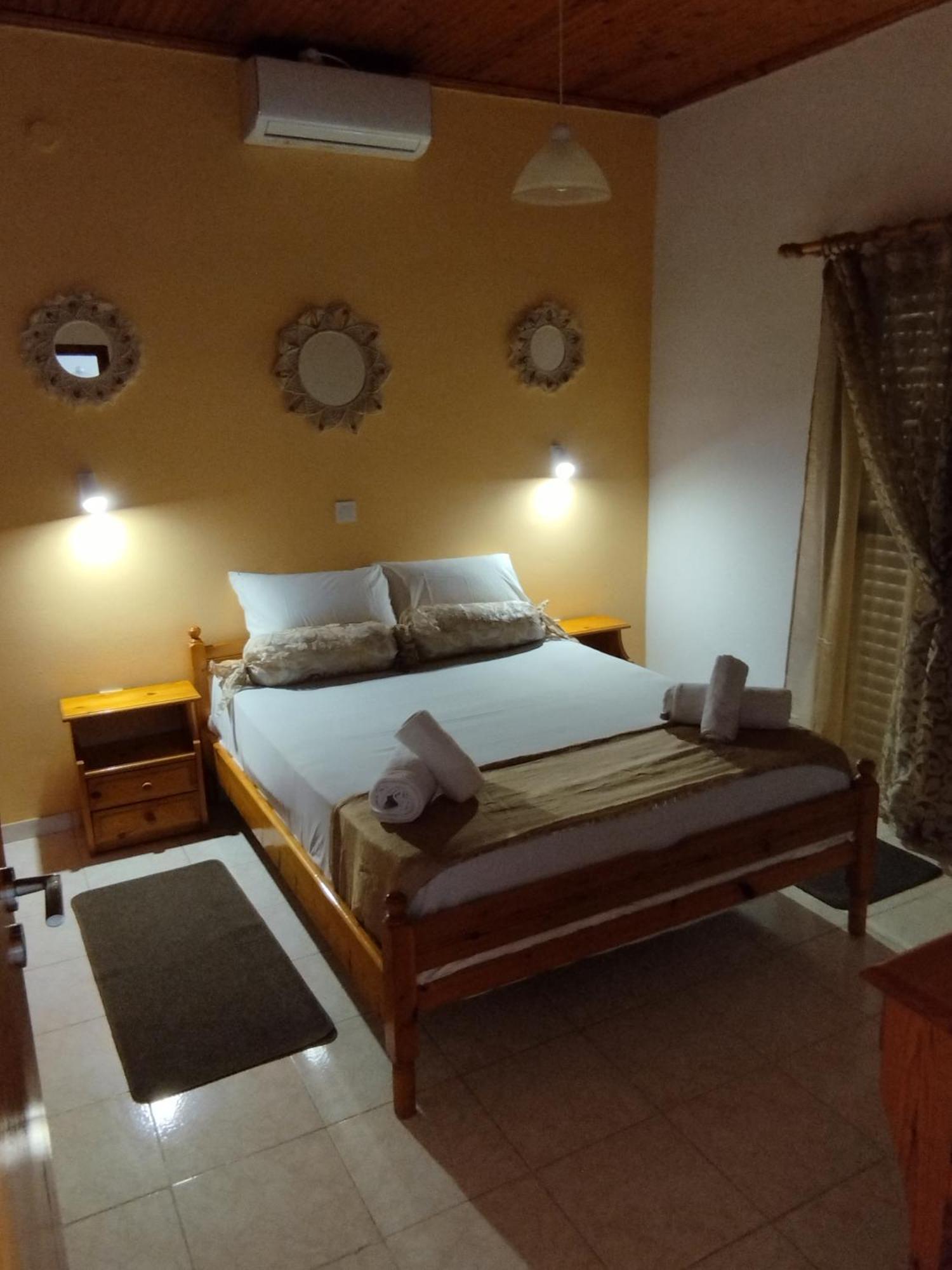 Takis Haikos House Two Minutes Walk To The Beach Peroulia Vounária Exterior foto